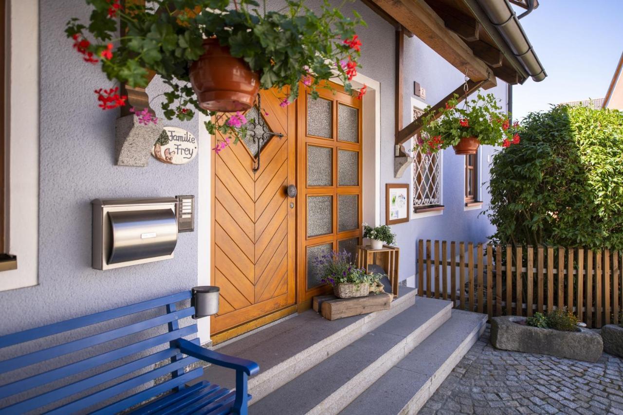 Pension Ferienwohnungen Frey Tännesberg Extérieur photo